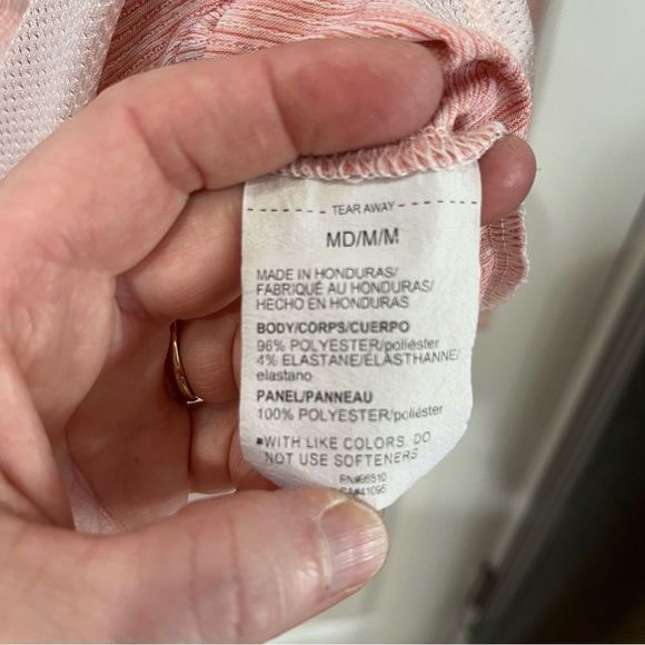 under armour pale pink long sleeve crew neck top size medium - Picture 12 of 13